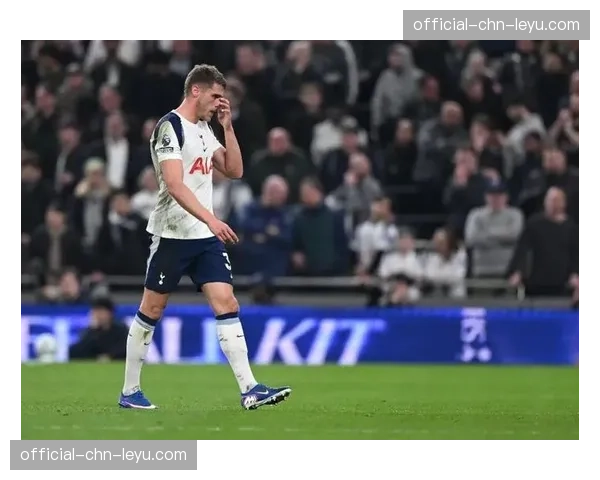 半场战报：维拉0-1热刺，库卢塞夫斯基右路突破造乌龙领先