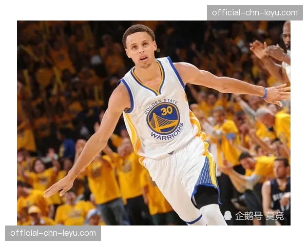 商业合作:斯蒂芬-库里旗下品牌与WNBA达成女子篮球鞋合作